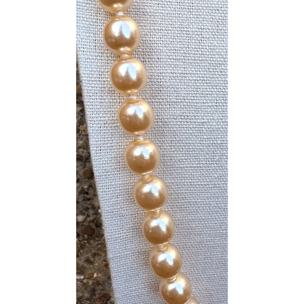 VTG Joan Rivers Knotted Faux Pearl Strand Necklace w/‎ Grey & Black Accents 31
